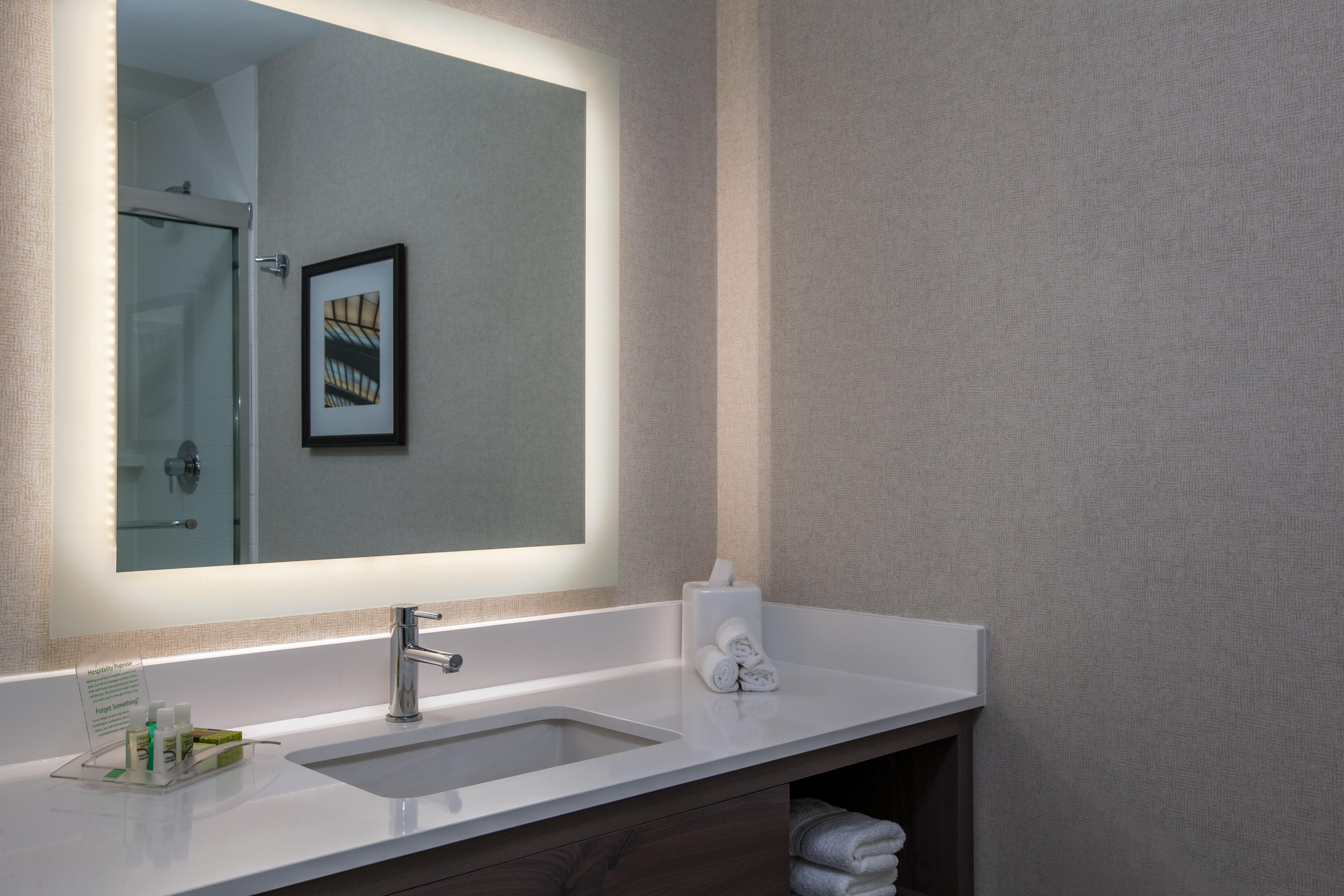 Holiday Inn Cleveland Clinic By Ihg Exteriör bild
