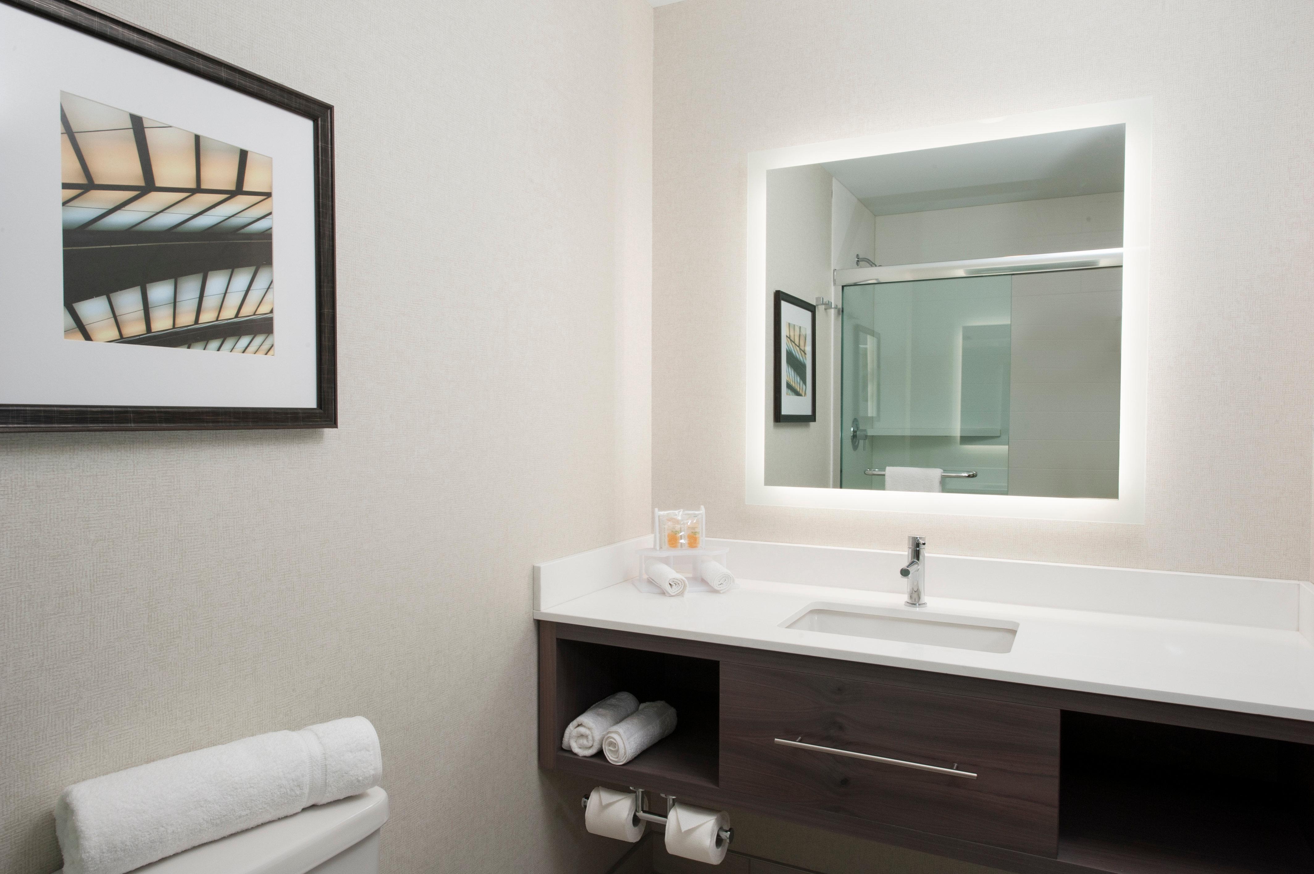 Holiday Inn Cleveland Clinic By Ihg Exteriör bild